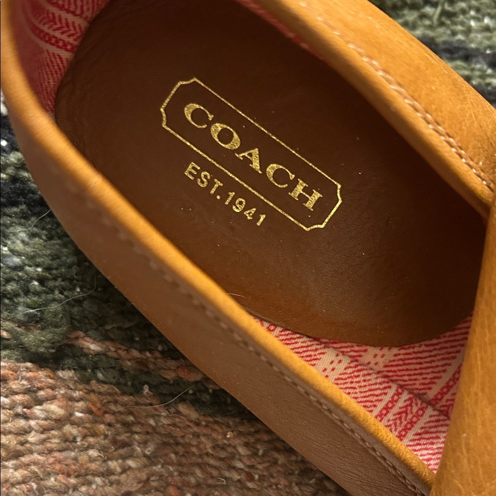 COACH all Tan Leather Ballet Flats with gold hardware - Picture 3 of 6